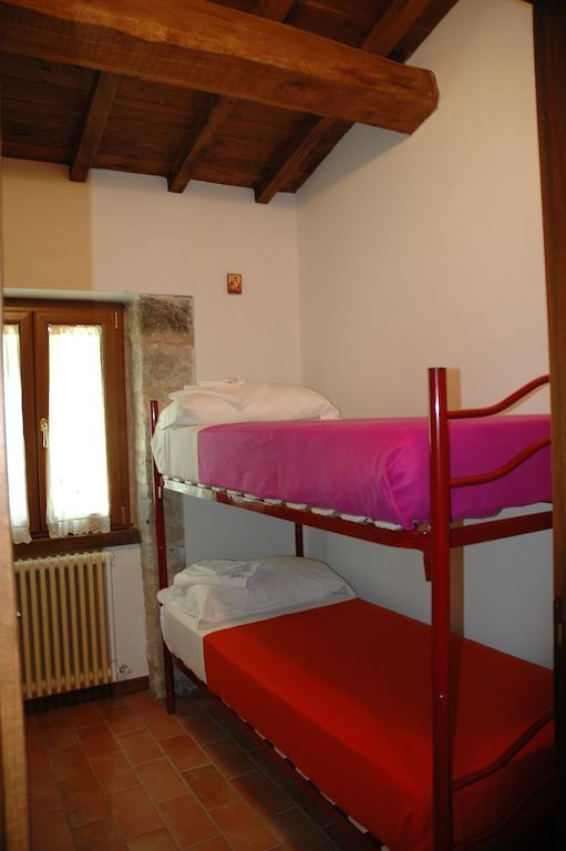 Gasthaus La Mola Maringalli Cascia Zimmer foto