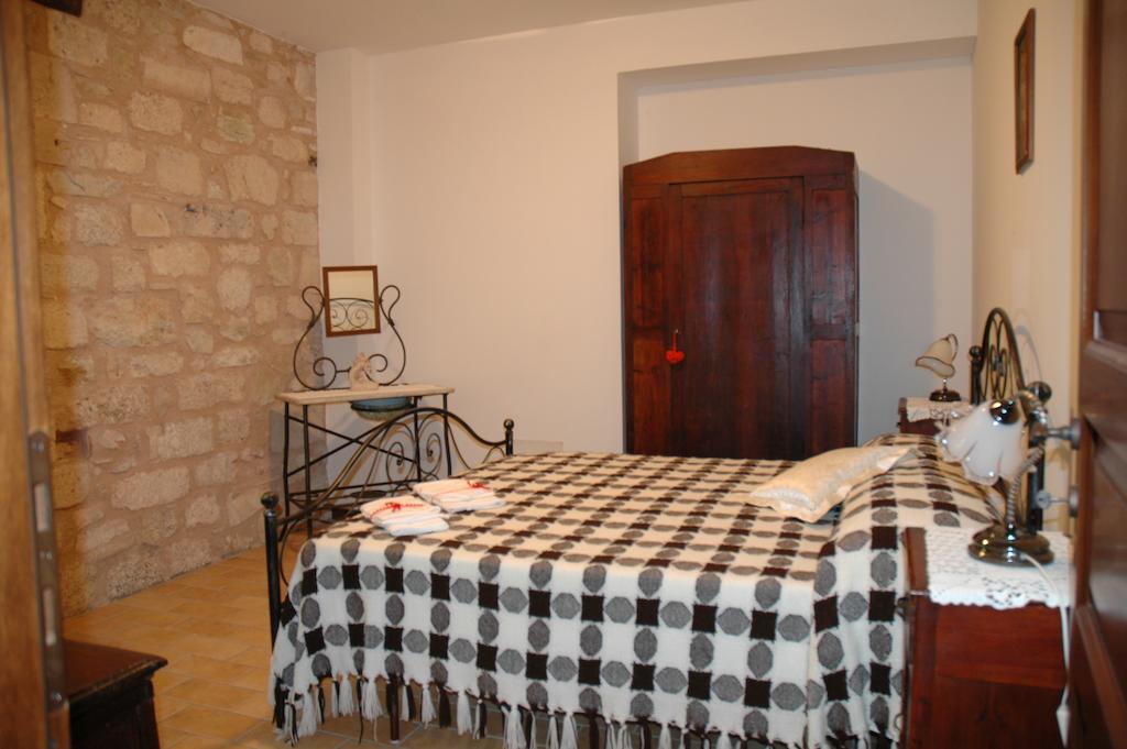 Gasthaus La Mola Maringalli Cascia Zimmer foto