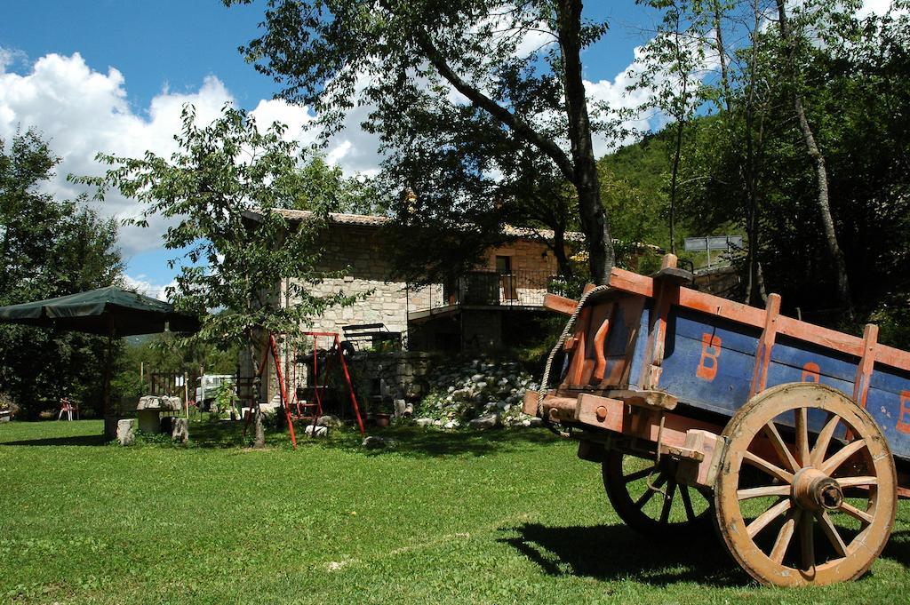 Gasthaus La Mola Maringalli Cascia Exterior foto